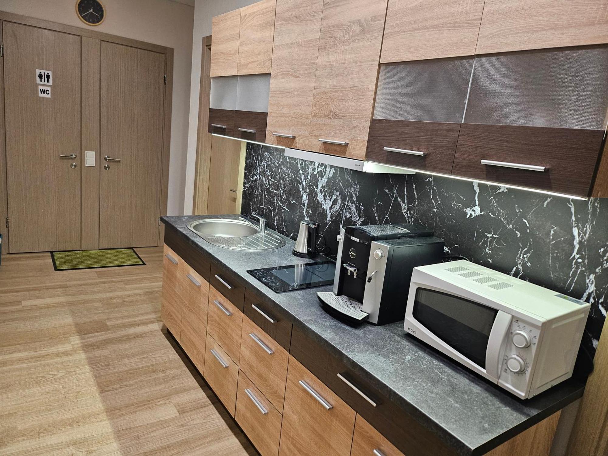 Kauno Apartamentai King Size Bed Каунас Екстериор снимка